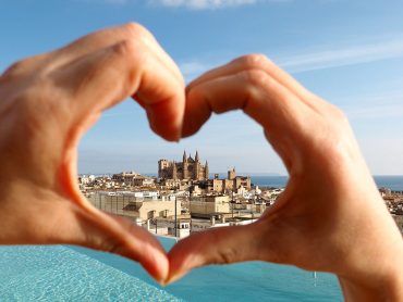 Urlaubsvideo: Mallorca zur Mandelblüte im Februar 2017 - "Fee ist mein Name"