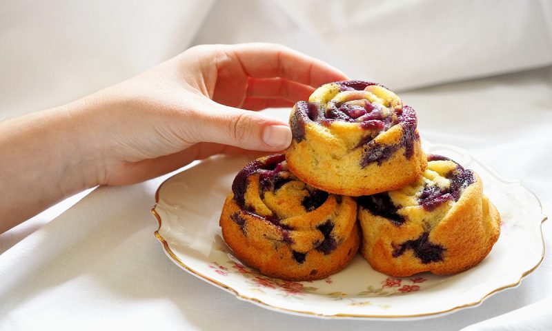 Rezept für Eierlikör-Heidelbeer-Muffins - "Fee ist mein Name"